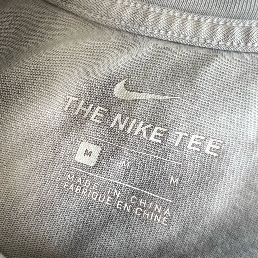 Nike we take you higher short sleeve tee mens size medium grey and white tie dye